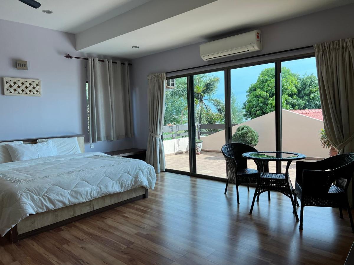 Melaka Beachfront Villa With Pool Bagian luar foto
