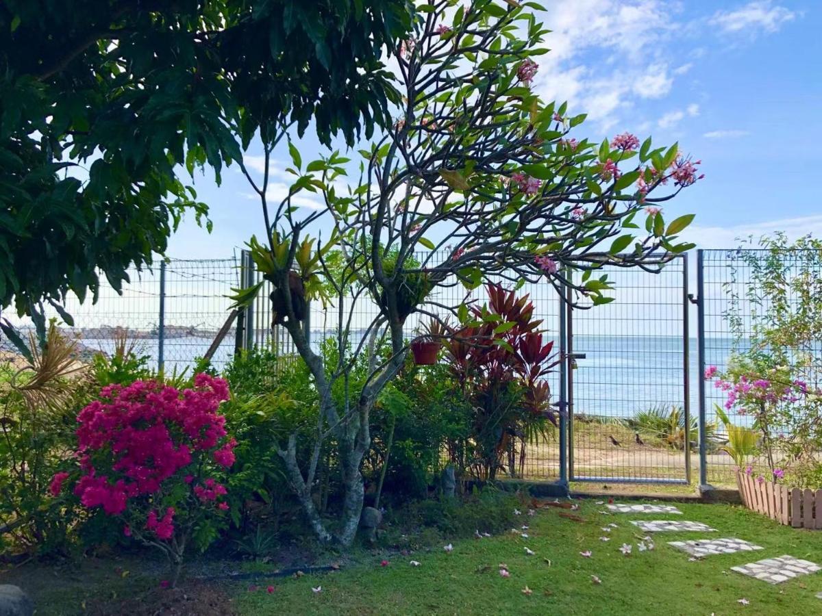 Melaka Beachfront Villa With Pool Bagian luar foto