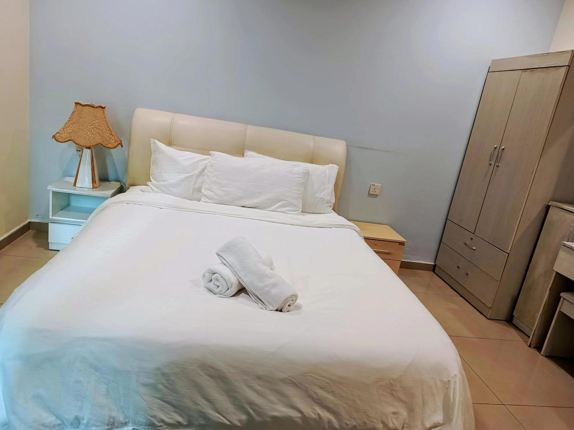 Melaka Beachfront Villa With Pool Bagian luar foto