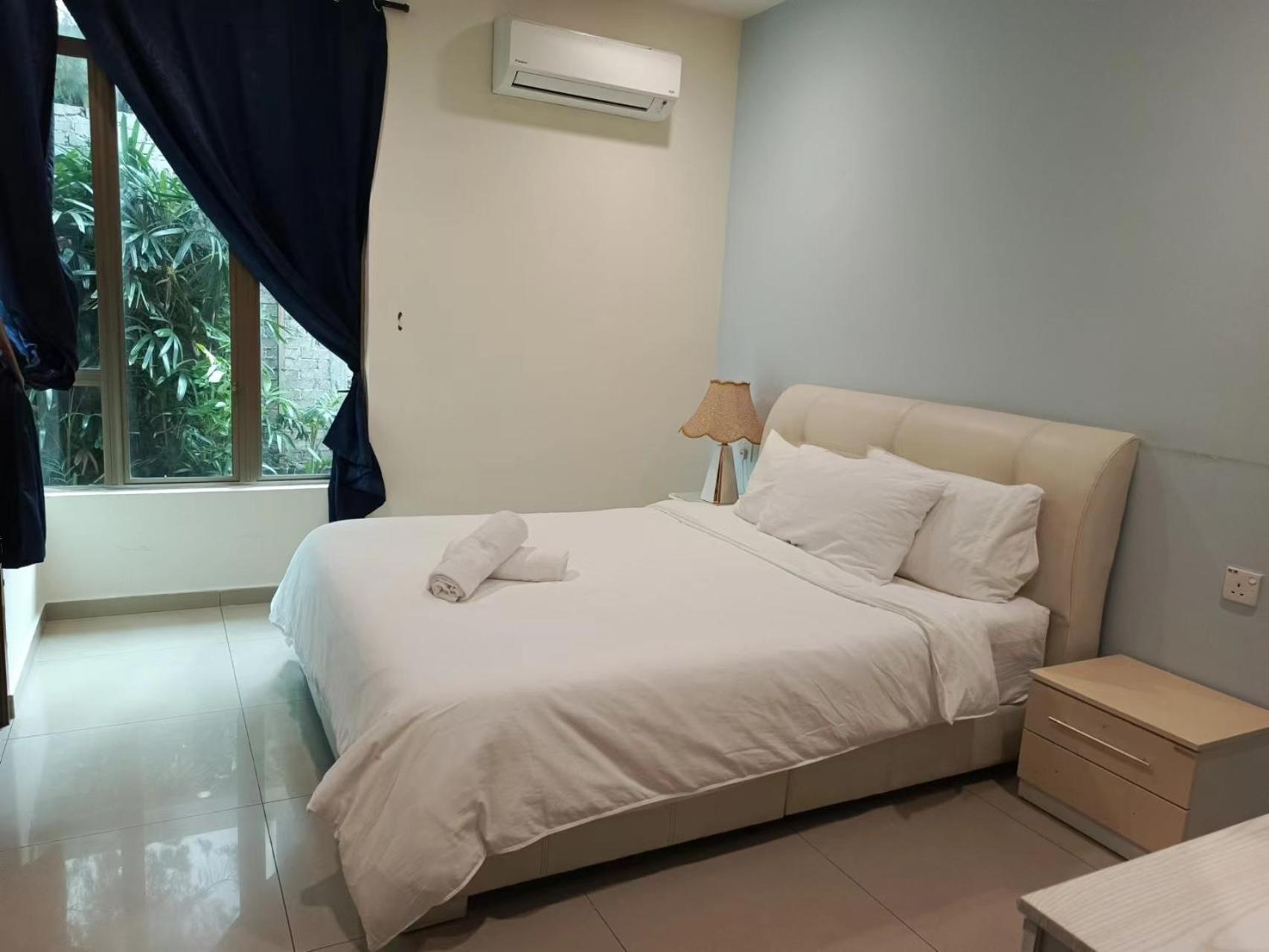 Melaka Beachfront Villa With Pool Bagian luar foto